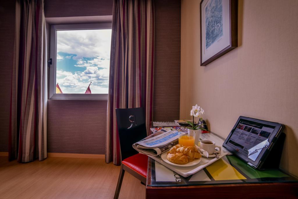פוארטו לומבררס Sercotel Riscal מראה חיצוני תמונה